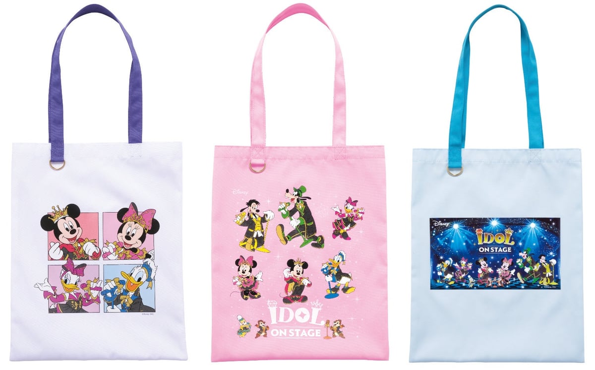 C賞 トートバッグ全3種。ホワイト・ピンク・ライトブルーの3色で、それぞれ異なるアイドル衣装のイラストがプリントされている