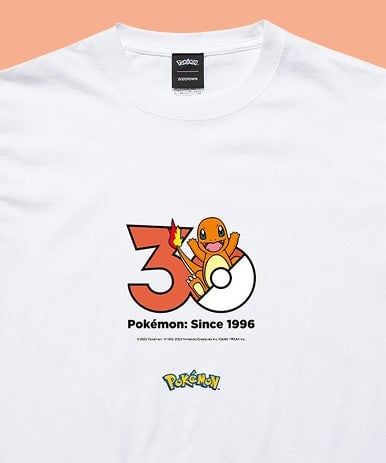 ヒトカゲの30周年ロゴTシャツ。「30」は赤色
