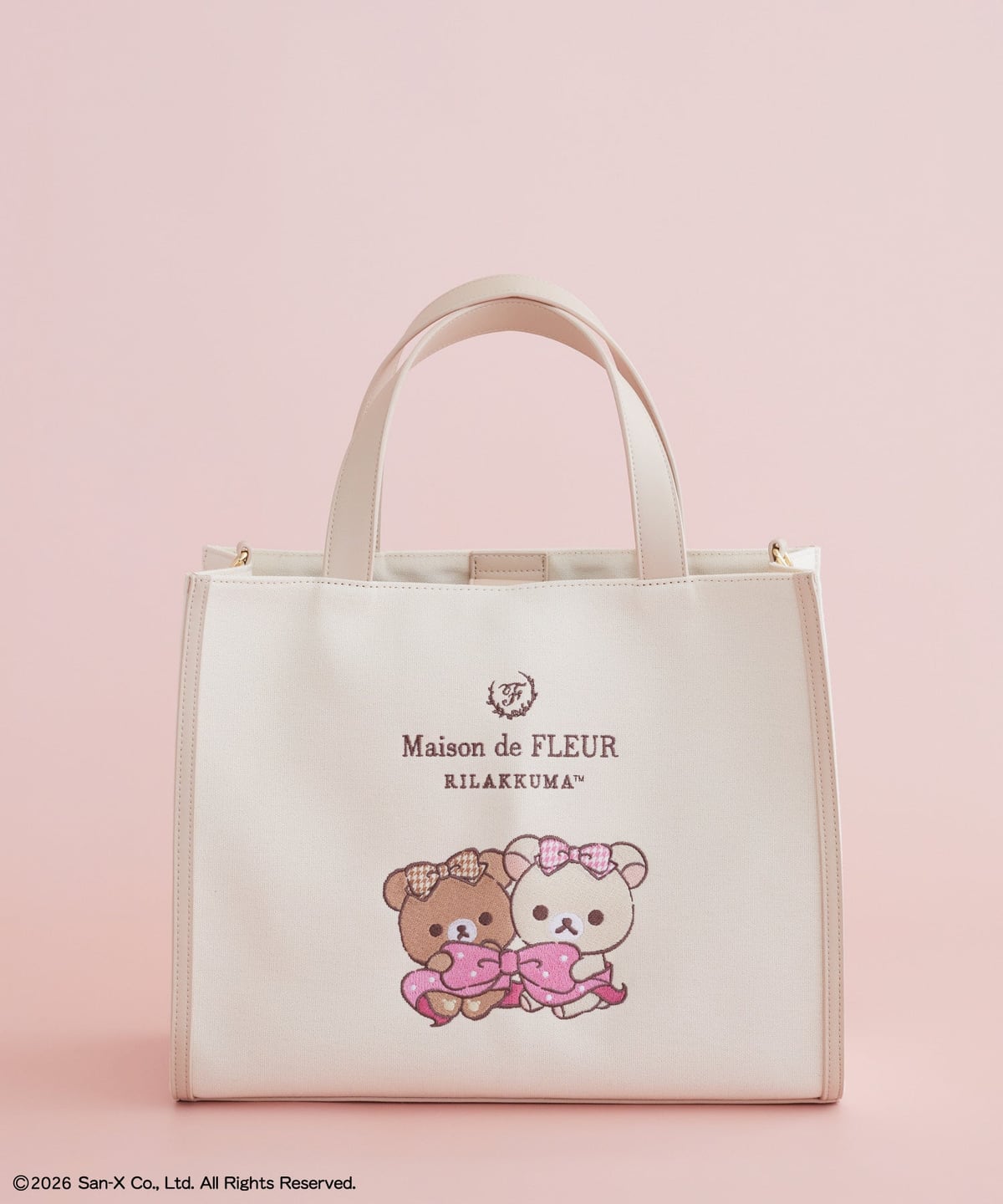 リラックマ×Maison de FLEUR 第7弾 帆布2Wayスクエアトートバッグ。生成り地に千鳥格子のリボンを付けたチャイロイコグマとコリラックマの刺しゅう